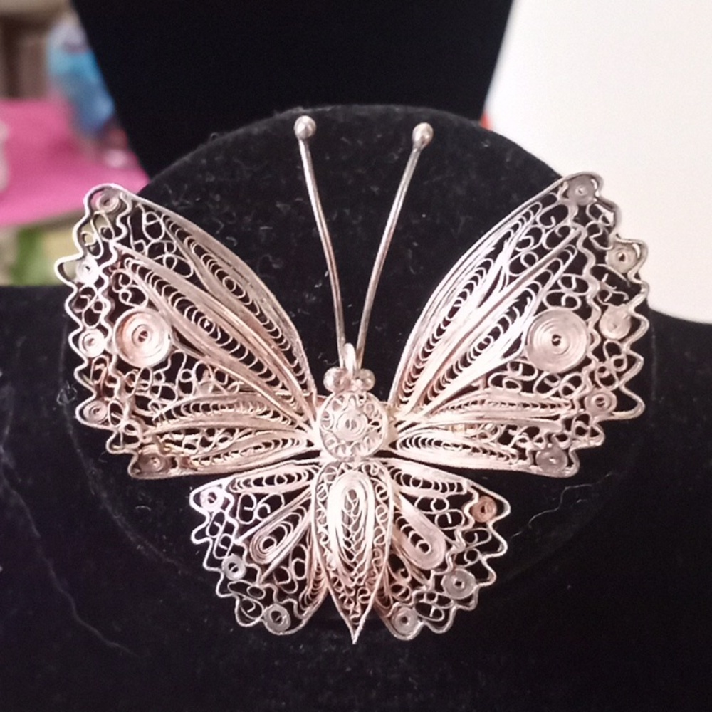 Vintage 925 Butterfly Pin - Picture 1 of 3